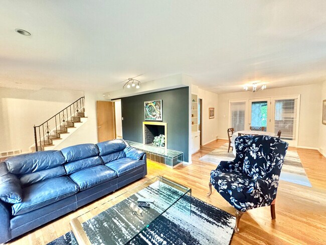 Foto del edificio - 15681 Wyatt Rd