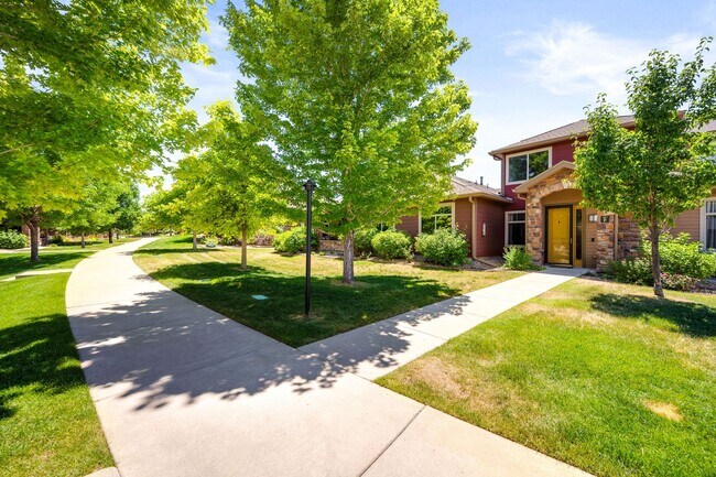 Foto del edificio - Spacious 3BR + Loft in the Palomino Park C...