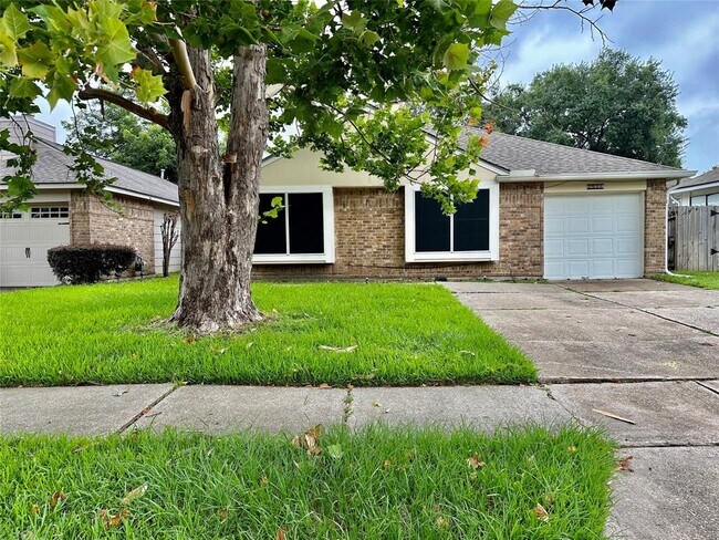 Building Photo - 2530 Autumn Springs Ln