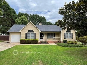 Building Photo - 158 Creek Haven Dr