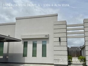 Building Photo - 1304 Alta Vista Dr