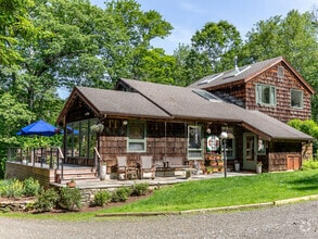 Building Photo - 203 Brick School Rd