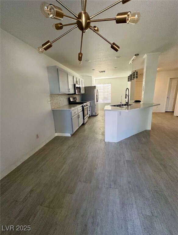 Foto del edificio - 7828 Wavering Pine Dr