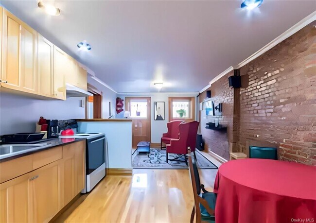 Foto del edificio - 470 Quincy St