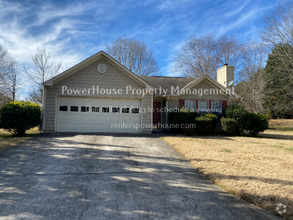 Building Photo - 217 Farmville Ct