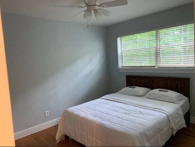 Foto del edificio - 1643 Briarcliff Rd NE