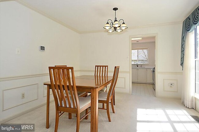 Foto del edificio - 15103 Hunter Mountain Ln