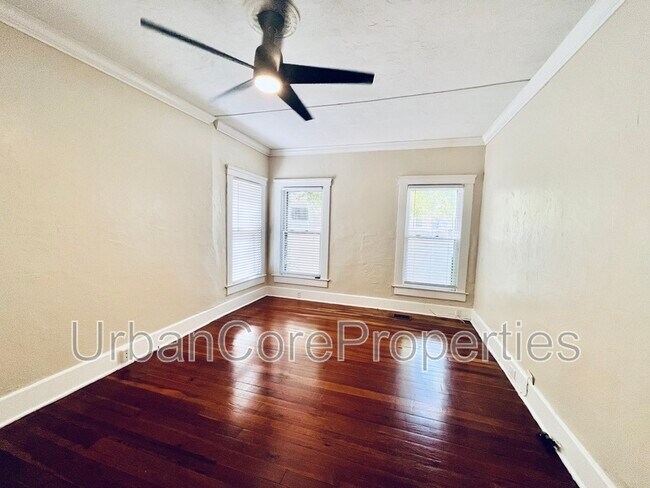 Foto del edificio - 235 7th Ave N