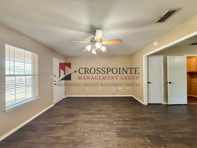 Foto del edificio - 211 Willowbrook Ln
