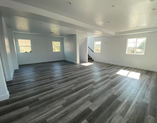 Foto del edificio - 789 E 41st Pl