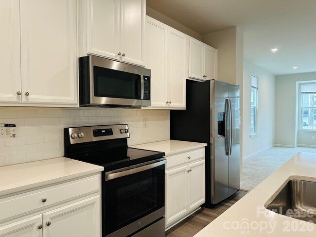 Foto del edificio - 3502 Timber Ml Dr