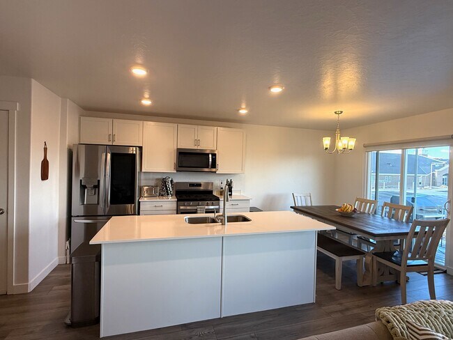 Foto del edificio - 3948 W Corn Patch Ave
