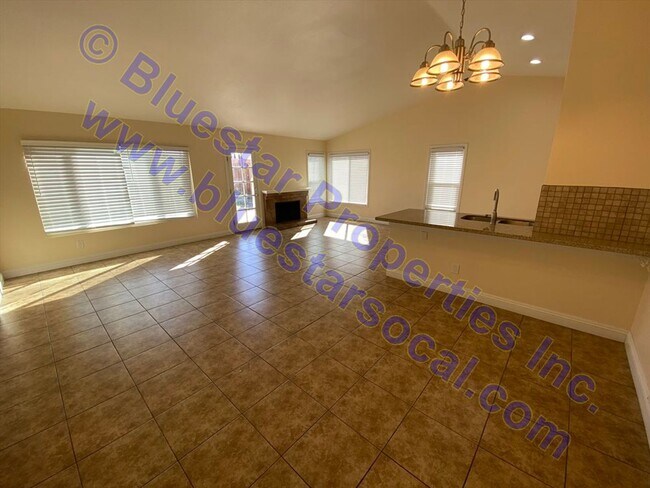 Foto del edificio - JUST LISTED IN ADELANTO!!!