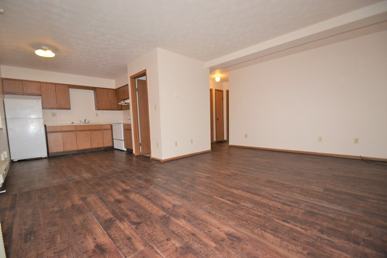 Living Room - 278 Torrey St
