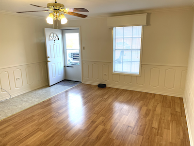 Den - 1719 Oakley Ct