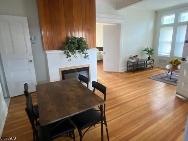 Foto del edificio - 162 Lincoln St