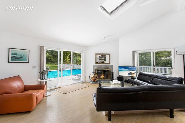 Foto del edificio - 22 White Oak Ln