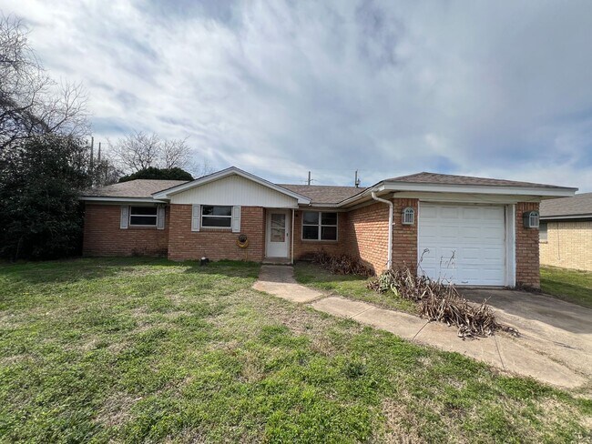 Building Photo - 234 Shirley Dr.