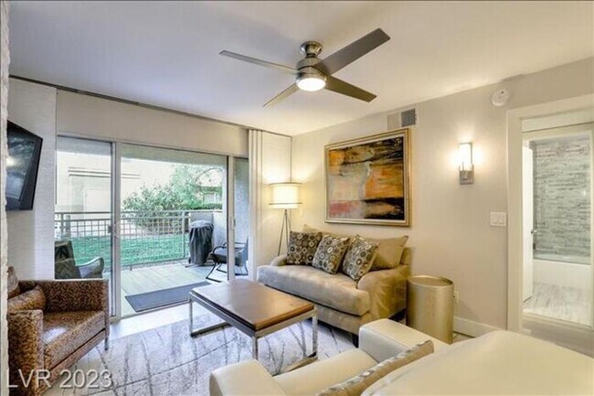 Building Photo - FURNISHED OPTIONAL 2 BEDROOM REMODELED CONDO ON 1ST FLOOR!