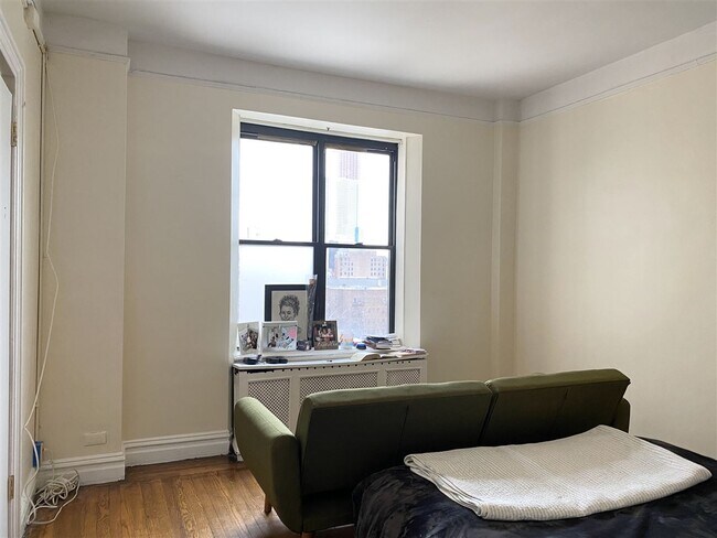 Foto del edificio - 50 Glenwood Ave