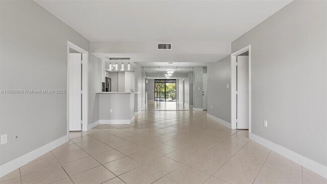 Building Photo - 5550 NW 44th St