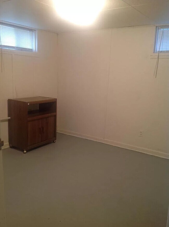 Building Photo - 1214 E. Thurston Ave, Spokane, WA 99203 - ...