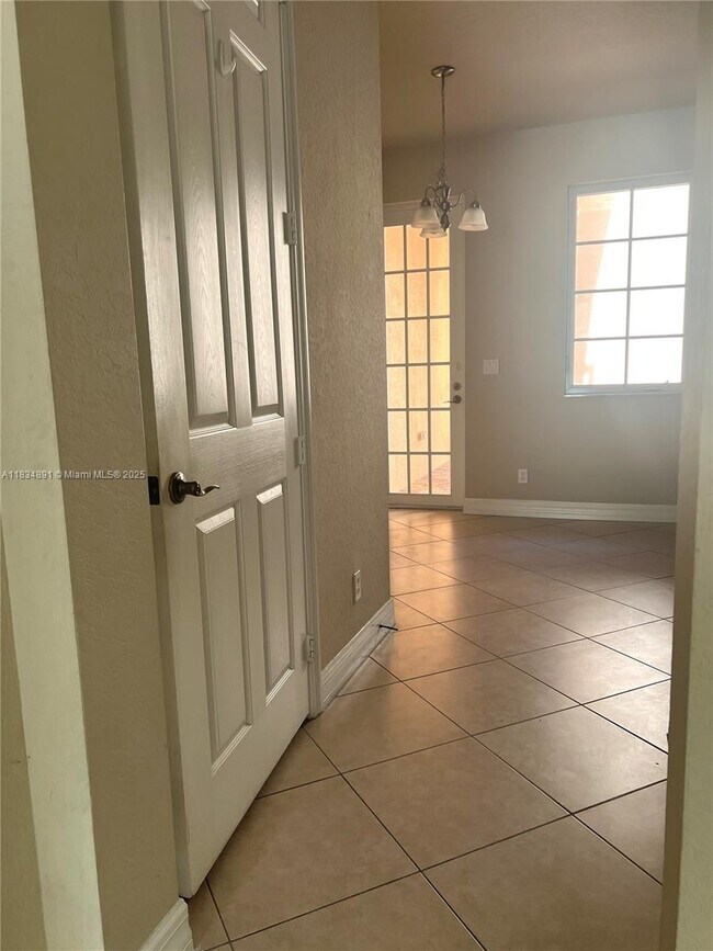 Foto del edificio - 131 Ennis Ln
