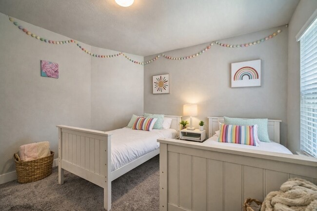 Building Photo - 11334 Burning Tree Dr