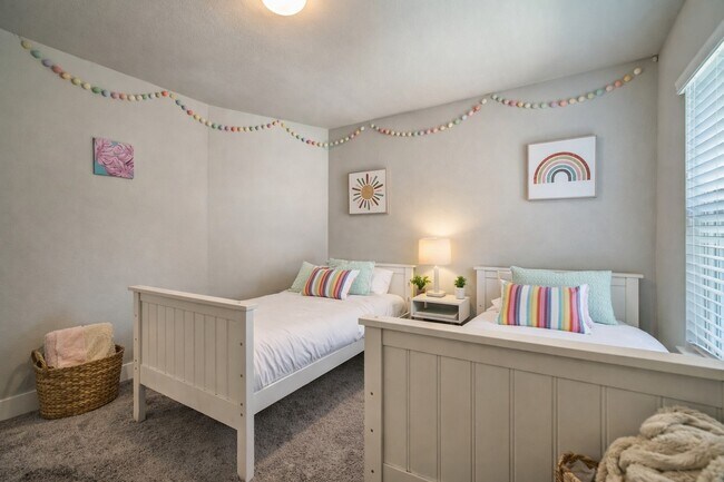 Foto del edificio - 11334 Burning Tree Dr