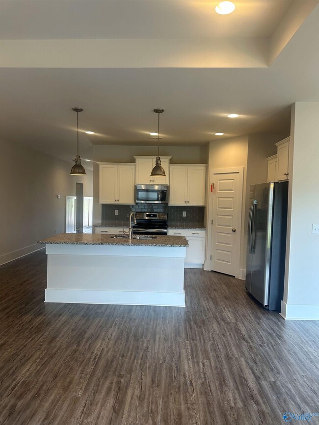 Building Photo - 109 Fern Valley Ct NW