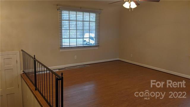 Foto del edificio - 214 Spring Shore Rd