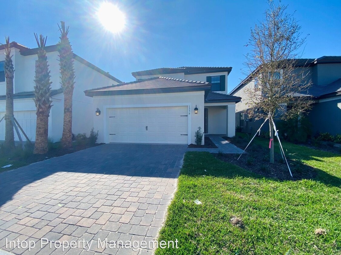 4 br, 3.5 bath House 1356 Blue Stem Ln House Rental in Winter Park