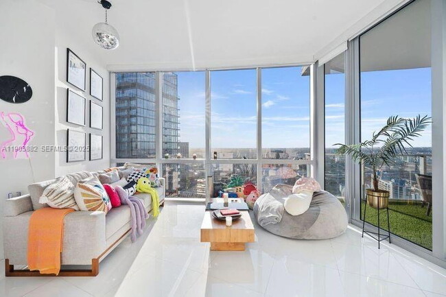 Photo - 851 Northeast 1st Avenue, Miami, FL 33132 - 1 BR 2 BA condo