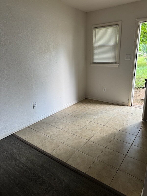 Foto del edificio - 1307 County Home Rd