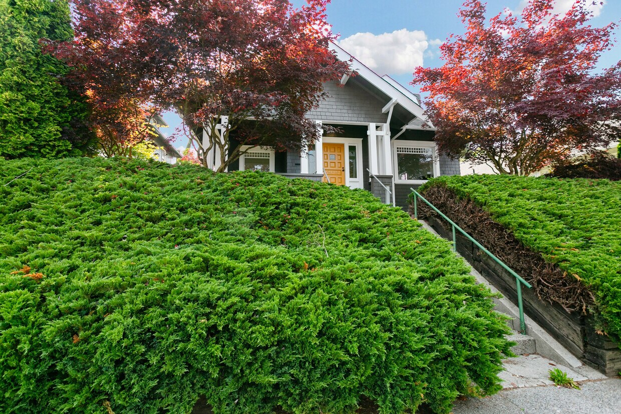 Foto principal - 2216 N Proctor St