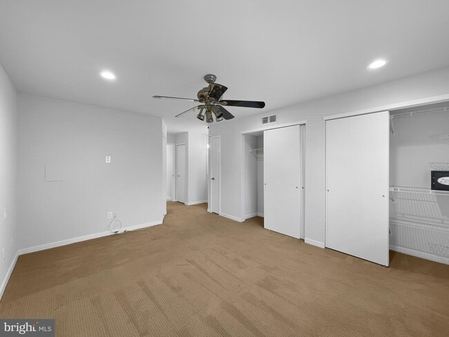 Building Photo - 512 Chanticleer