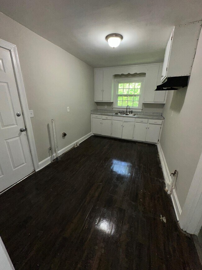 Photo - 1983 Lavergne Ct House