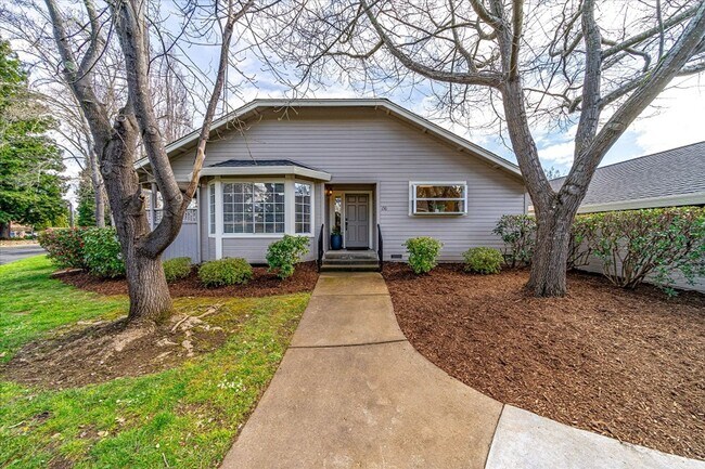 Building Photo - Beautiful Two Bedroom Napa Valley Club Tow...