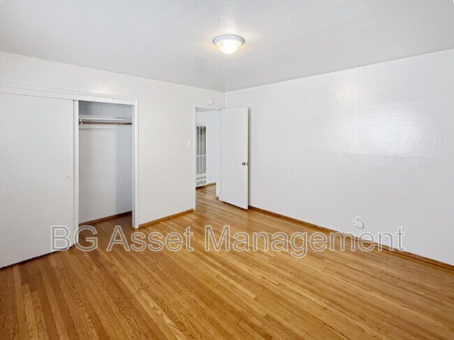 Photo - 121 Eddy St Apartment