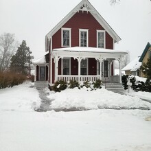 Building Photo - 513 E Chapin St