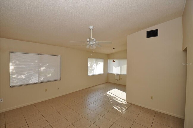 Foto del edificio - 145 Shannon Dr