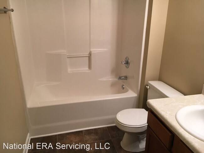 Building Photo - 3 br, 2 bath House - 121 Breckenridge Pointe