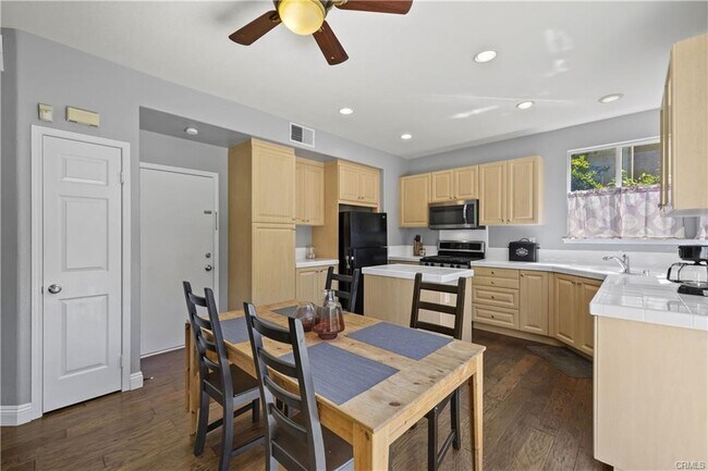 Foto del edificio - 27151 Manor Cir