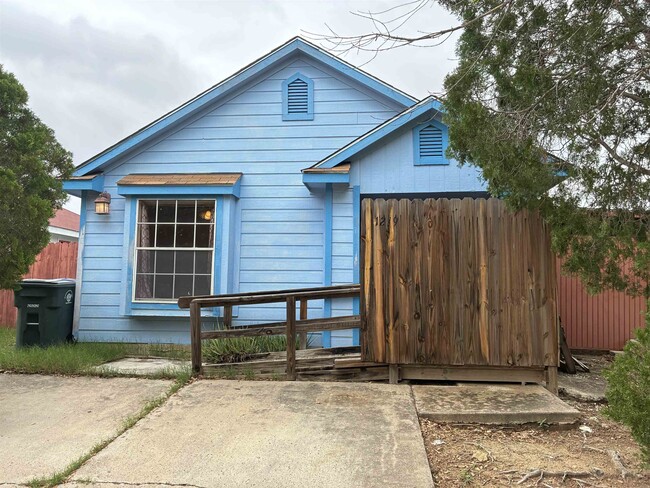 Foto del edificio - 1219 Truman Ln