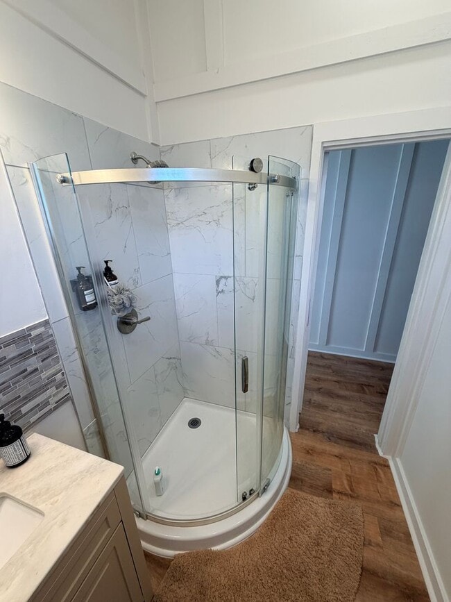 Building Photo - Remodeled One Bedroom Apartment in North Salem