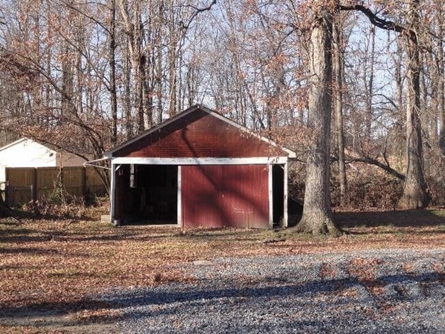 Building Photo - 7826 Senate St