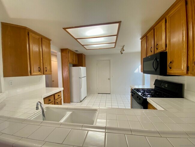 Building Photo - 11920 Black Mountain Rd