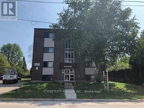 Building Photo - 220 Ashland Ave