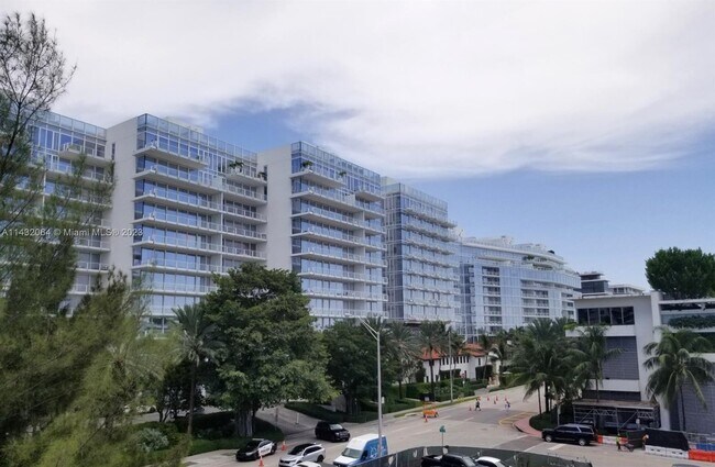 Foto del edificio - 9124 Collins Ave