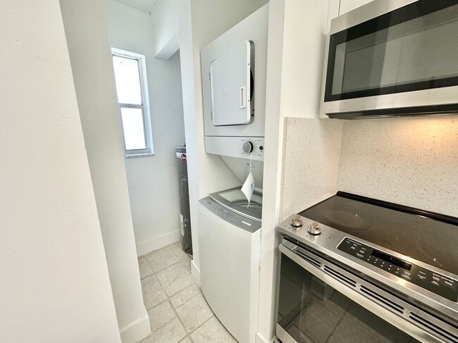 Foto del edificio - 8051 S Colony Cir